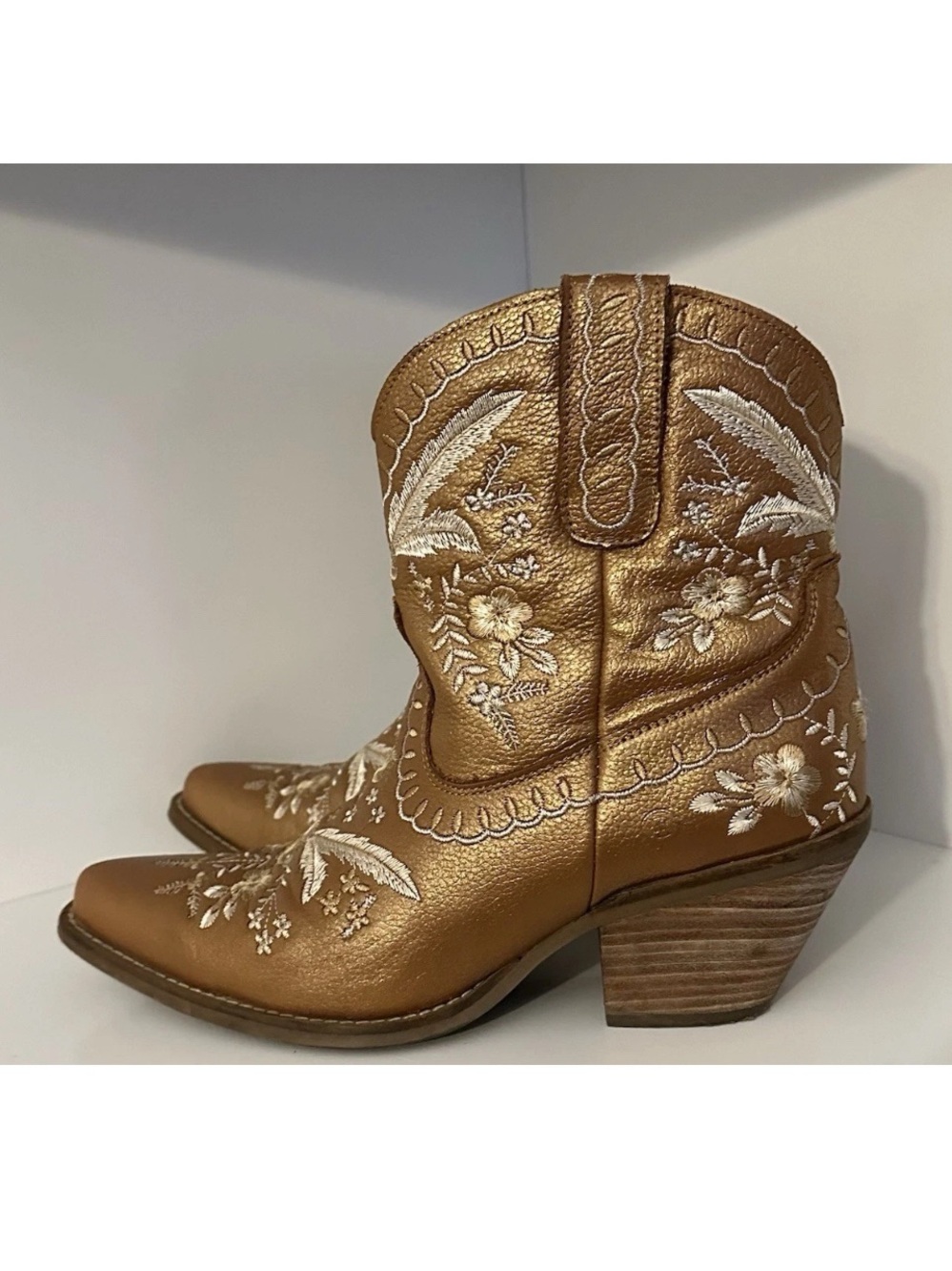 Dingo Primrose Metallic Embroiderd Floral Snip Toe Cowboy Booties Women Brown 10